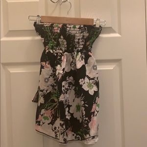 Fresh and wear tube top